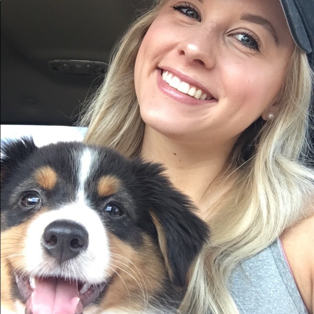 Meet your Posher, Abbey